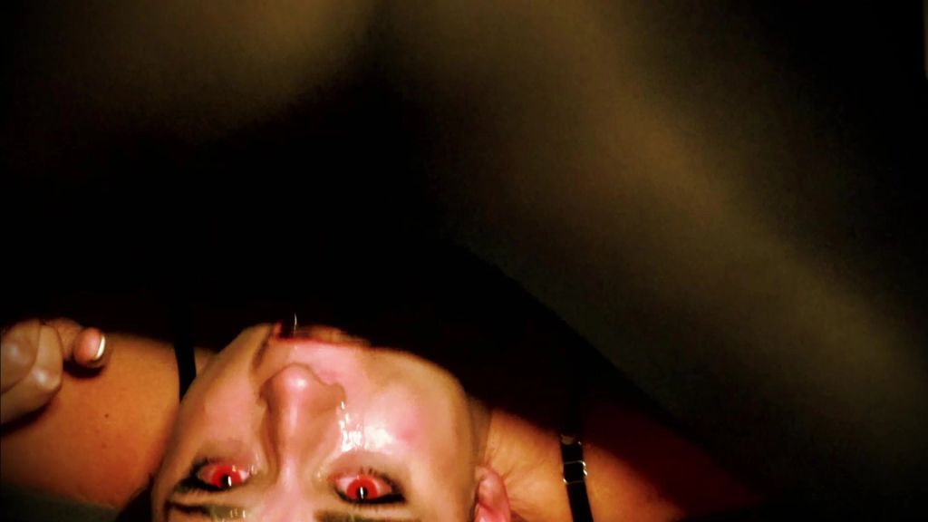 sexy foto nr. 9 von Monster-Cumshot zu Halloween