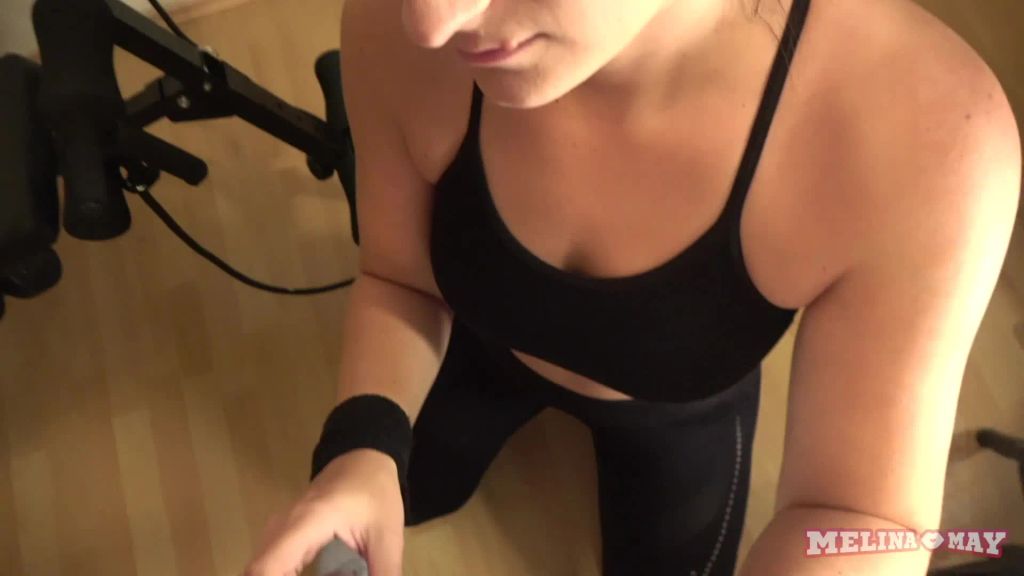 sexy foto nr. 1 von Anal während dem Training