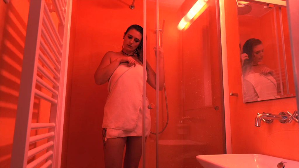 sexy foto nr. 10 von Unter der Dusche zu geil gewesen