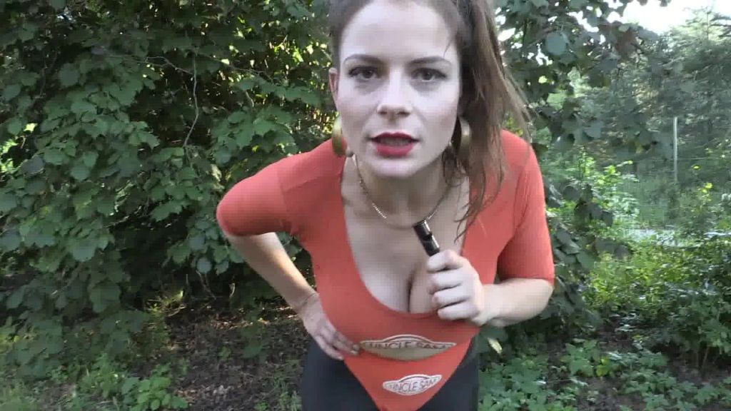 sexy foto nr. 4 von POV Schlaffi beim Sport gemobbt