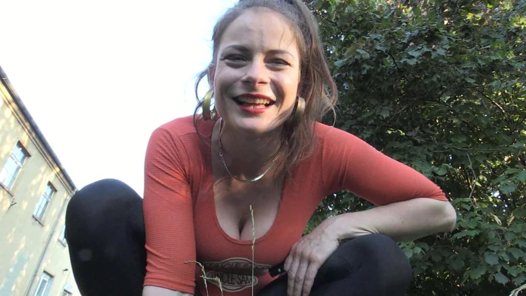 sexy foto nr. 6 von POV Schlaffi beim Sport gemobbt