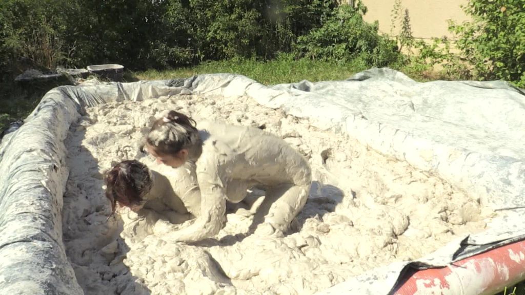 sexy foto nr. 4 von Mudfight