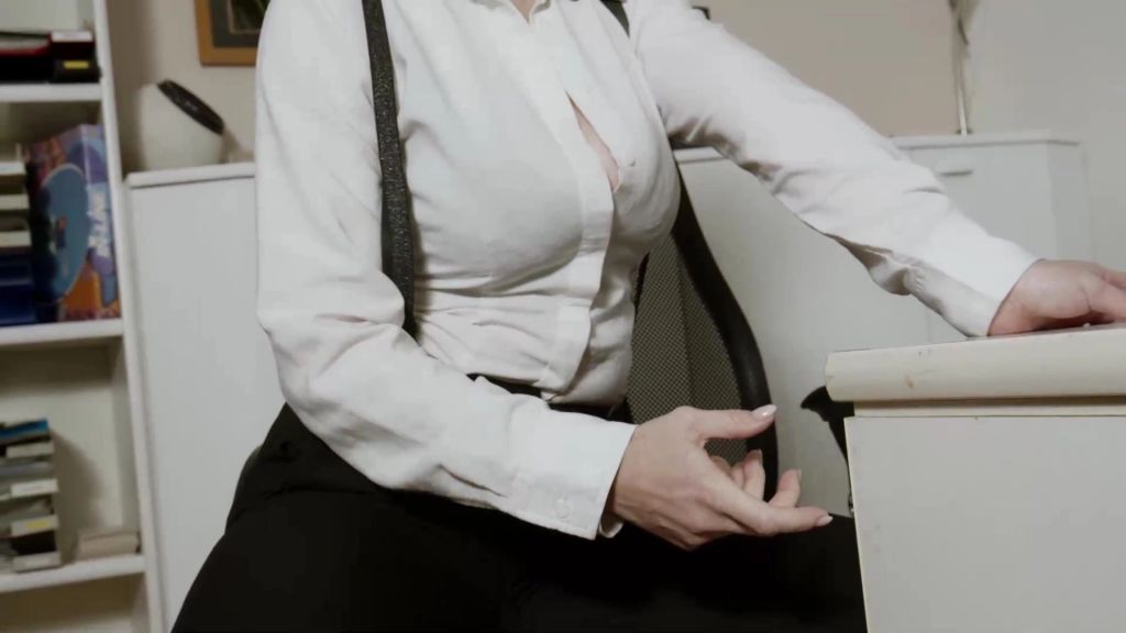sexy foto nr. 10 von Lutsch meinen Boss-Schwanz