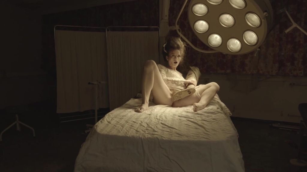 sexy foto nr. 5 von Frankensein's notgeile Braut