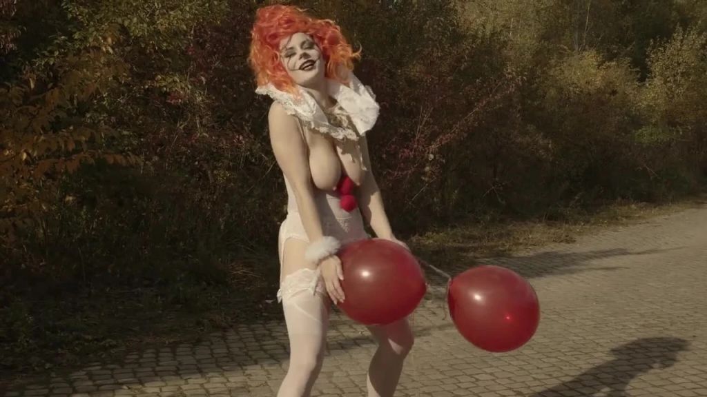 sexy foto nr. 8 von Pennywise fickt Luftballons