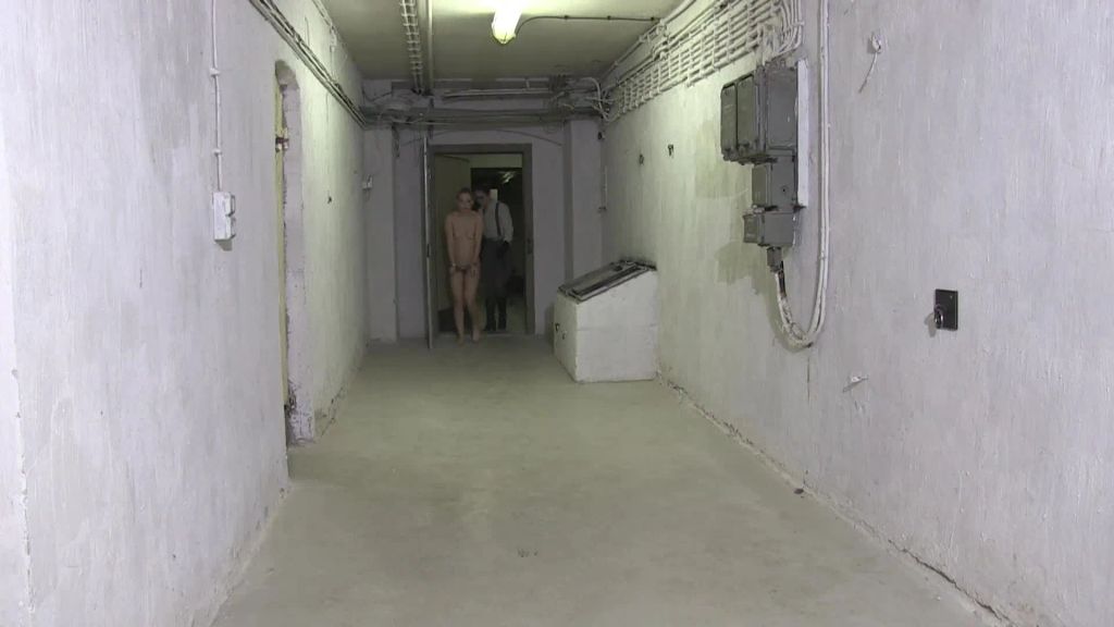 Prison Pony Girls drall vs skinny