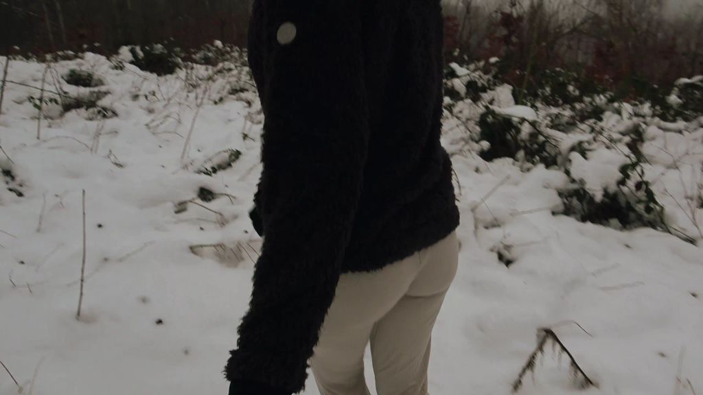 sexy foto nr. 2 von Vom Förster gefickt und vollgepumpt CREAMPIE und OUTDOOR