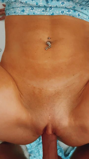 sexy foto nr. 8 von Geile Sau! Nachbarsjunge stopft gerne feuchte Stellen !