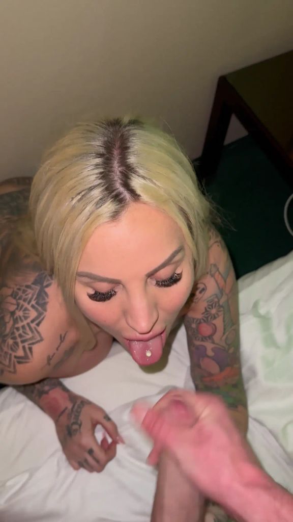 Vorschaubild 10 zum Video „my first sex clip“