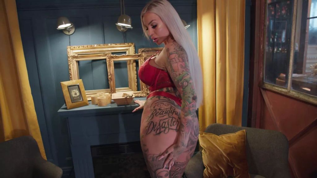 sexy foto nr. 4 von Sexy Clip mit heißem Strip!