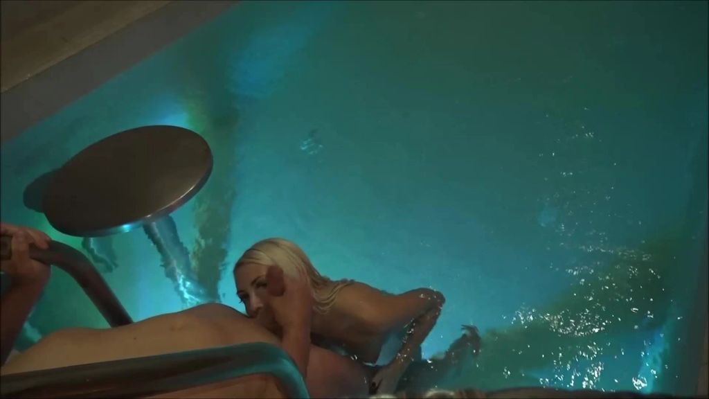 sexy foto nr. 10 von Sex im öffentlichen Whirlpool, Andere Leute sahen