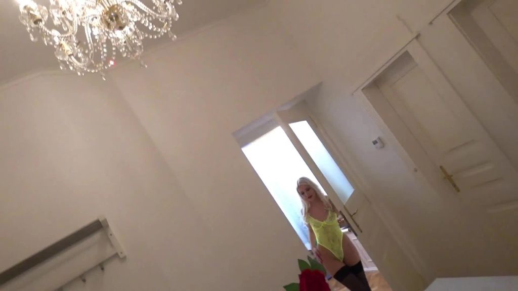 Fingere meinen Arsch und werde in Anal gefickt