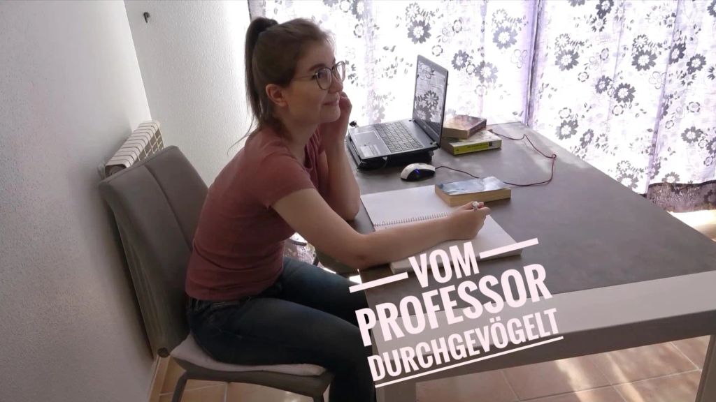 Geile Studentin vom Professor verführt und durchgevögelt!