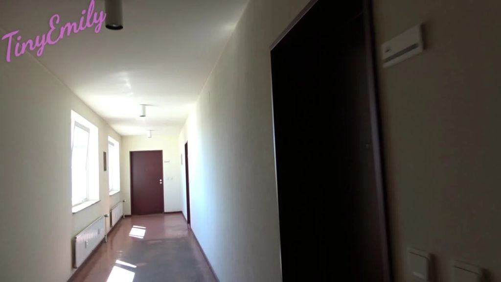 sexy foto nr. 1 von Hilfe mir ich brauche einen starken Handwerker ! Pov AO
