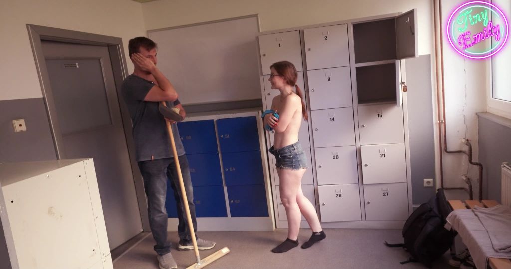 sexy foto nr. 2 von PERVERSER Hausmeister!! Ficken ohne Gummi ?AO