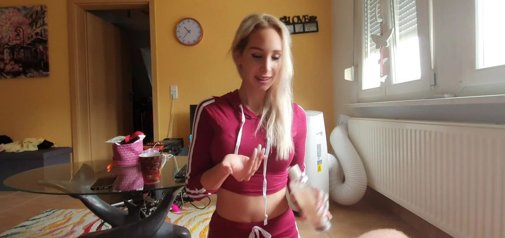 Notgeil nach dem Sport geil den Schwanz abgewixxt