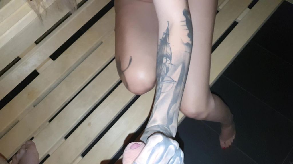 sexy foto nr. 2 von Geiler Saunafick Horny beim Schwitzen