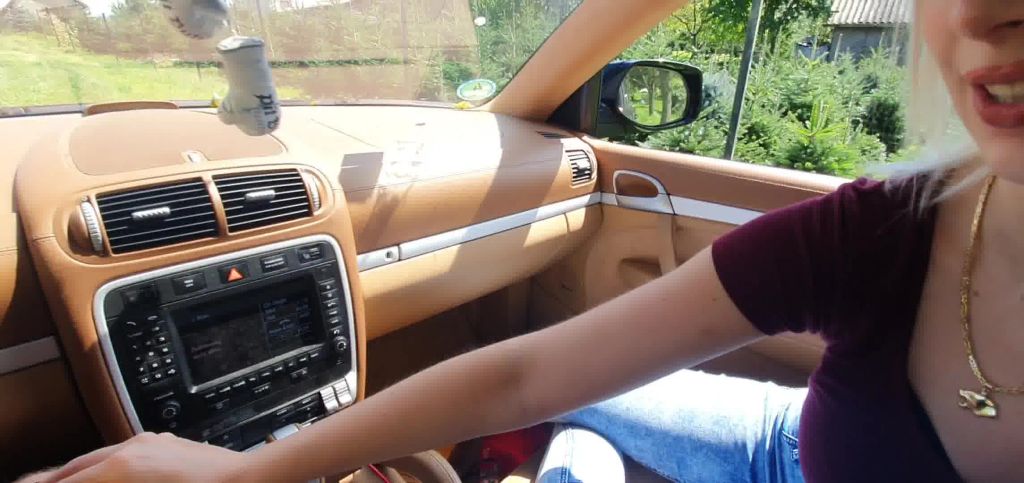 sexy foto nr. 4 von Blowjob fürs mitfahren hat er mich ausgenutzt?