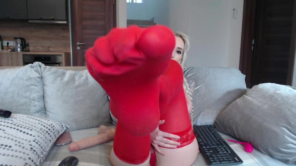sexy foto nr. 3 von Footjob Nylonfüße XXL Dildo Dirty Talk