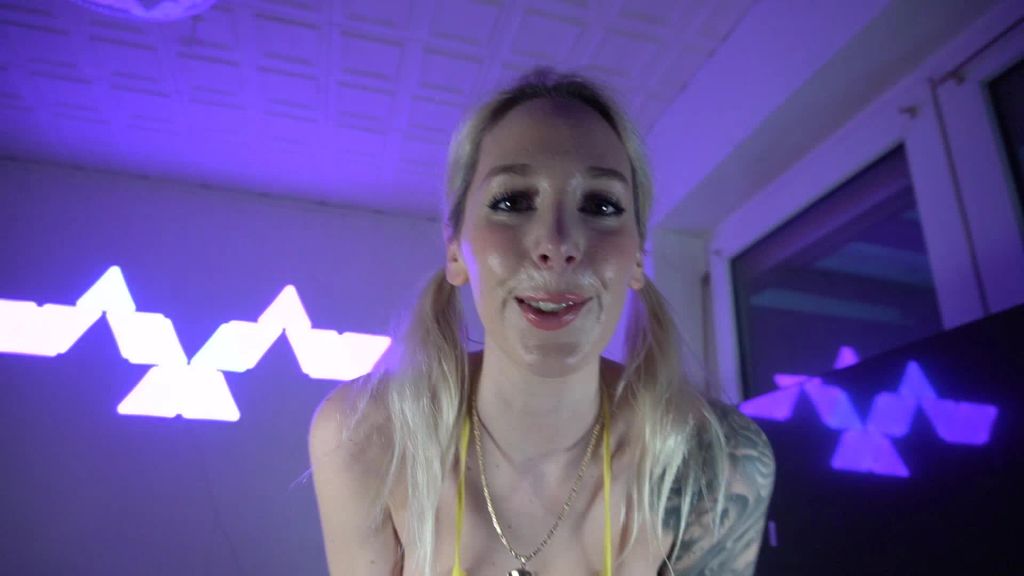 sexy foto nr. 1 von du cuckold loser musst zuschauen wie ich den shemale big coc