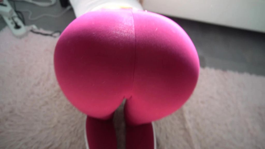 sexy foto nr. 1 von Stiefschwestern unterm bett eingklemmt abgefickt dreist ausg