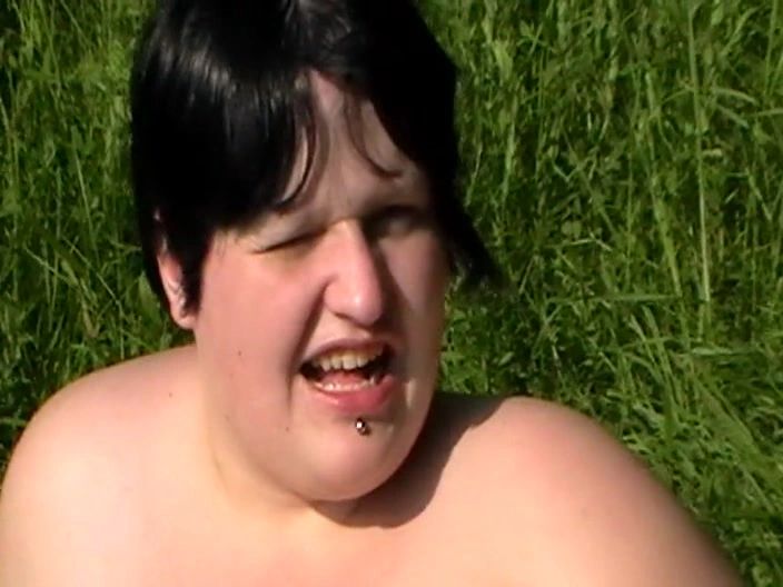 sexy foto nr. 9 von Outdoor erwischt