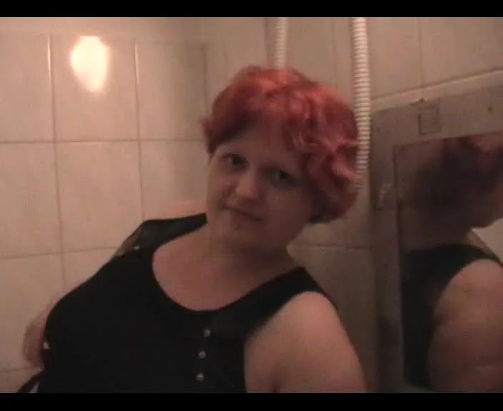 sexy foto nr. 1 von In die Wanne...
