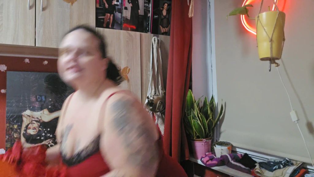 sexy foto nr. 2 von Sexy in rot oder schwarz