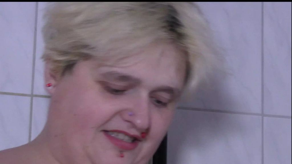 sexy foto nr. 1 von Geil in die Wanne...