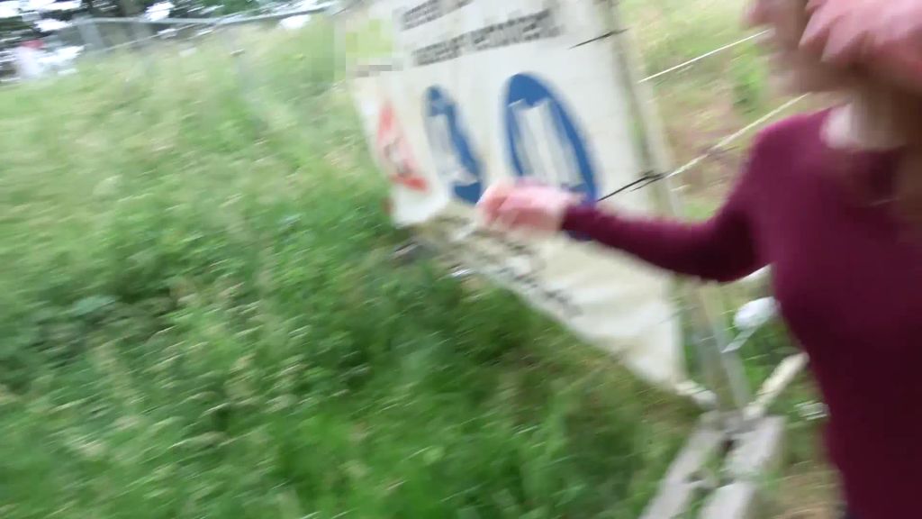 sexy foto nr. 3 von BETRETEN VERBOTEN! BLASEN ERLAUBT! Skinny-Mädchen