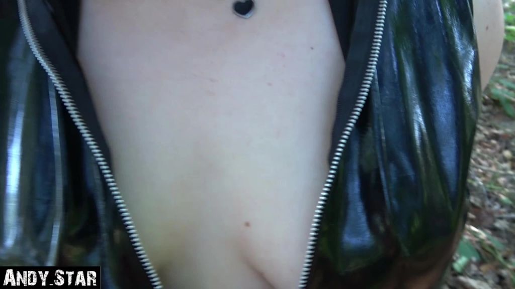 sexy foto nr. 8 von Im Wald die Maulfotze gestopft...gefesselte Jungfotze