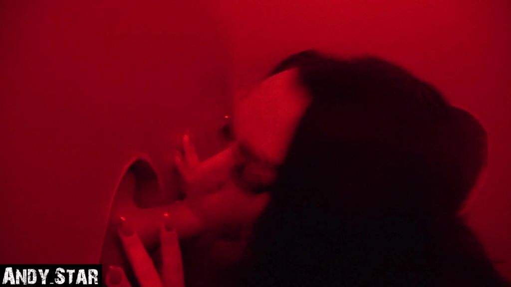 sexy foto nr. 8 von Gloryholeaction mit 2 Schwänzen