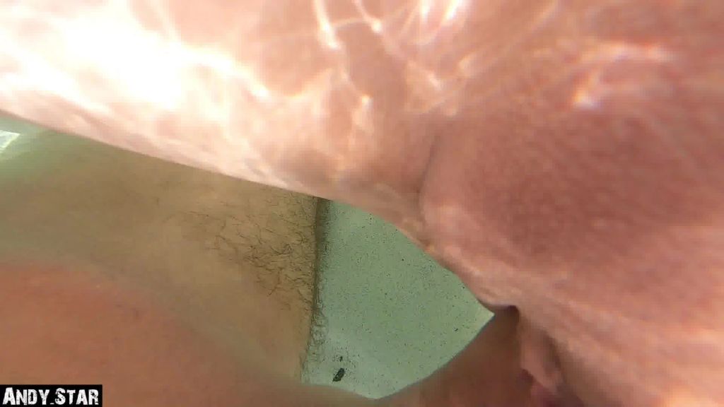 sexy foto nr. 8 von PUBLIC EXTREM AM STRAND UNTERWASSER | ERWISCHT WORDEN