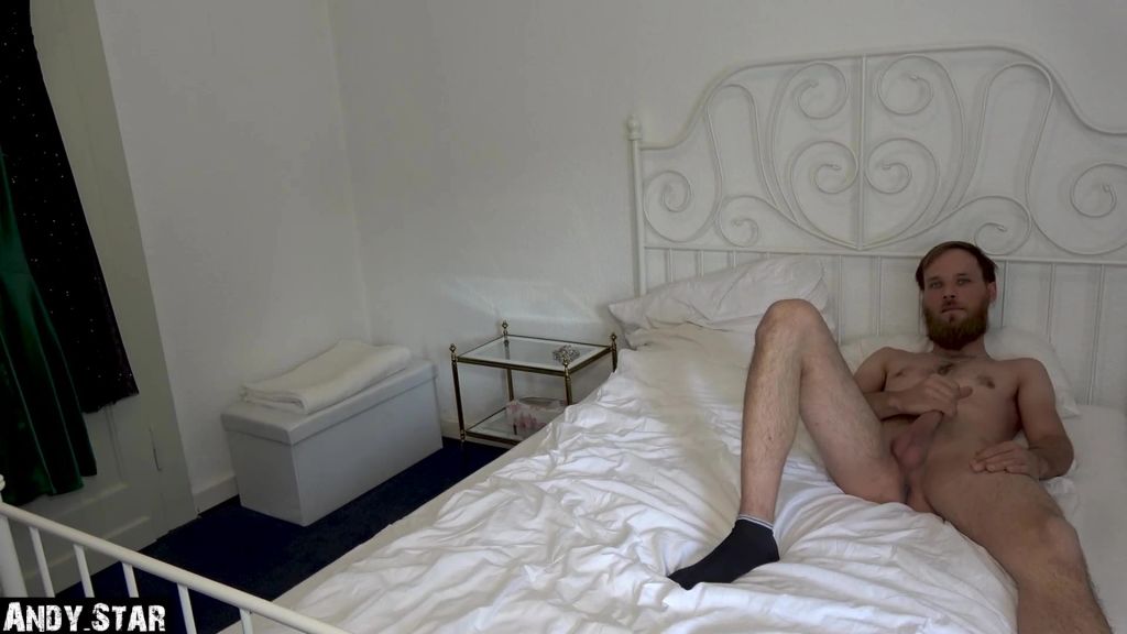 sexy foto nr. 2 von JETZT WIRDS PERVERS!!! | SCHWULER STIEFBRUDER BLÄST