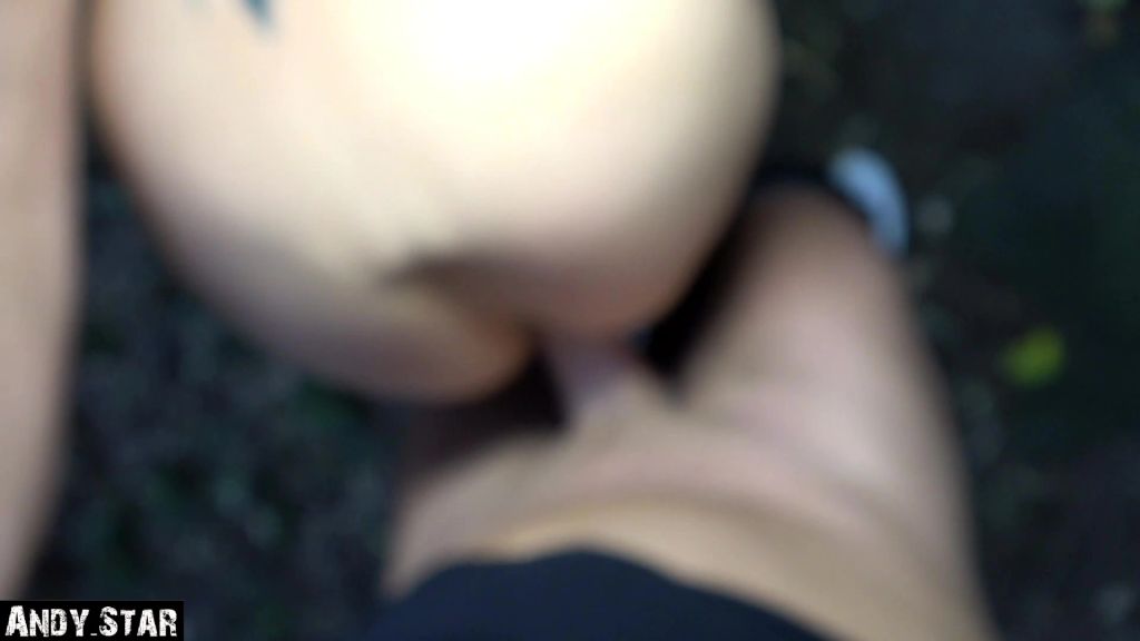 sexy foto nr. 5 von OUTDOOR FICK IN BERLINER TIERGARTEN