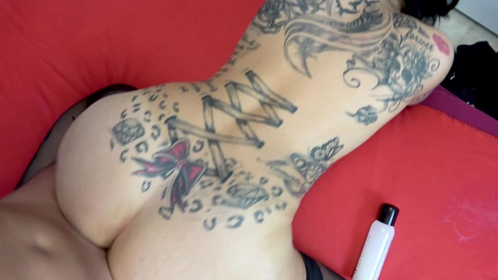 sexy foto nr. 8 von TRANSE MIT MONSTERTITTEN ZUM ERSTEN MAL VOR DER KAMERA AO BE