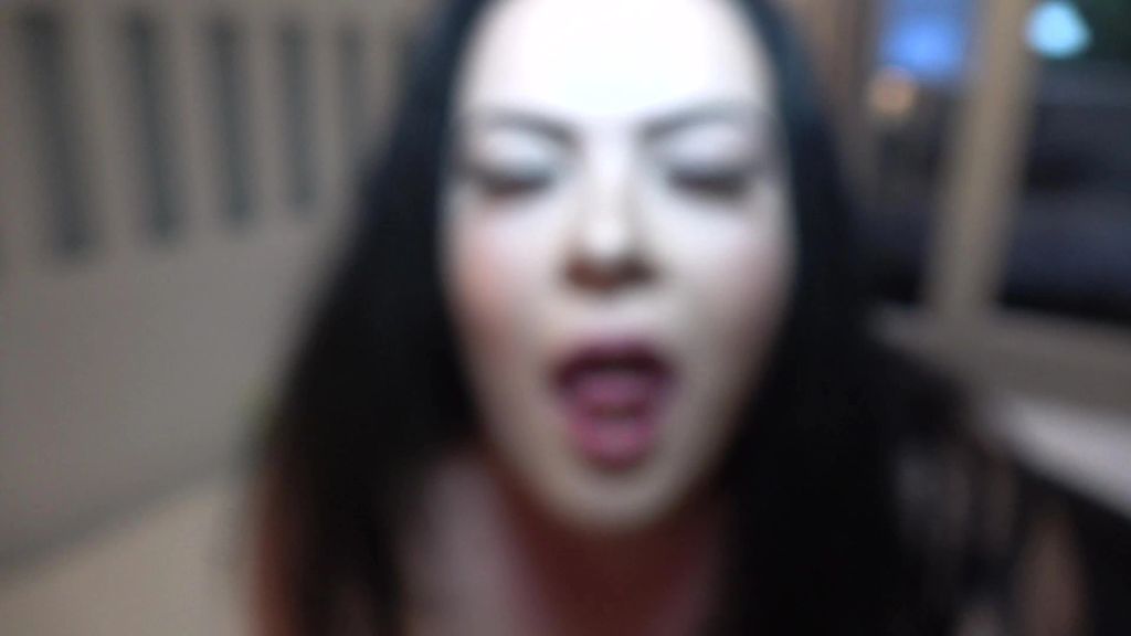 sexy foto nr. 3 von MOLLIGES TEENY POV MUND UND FOTZE GEFICKT