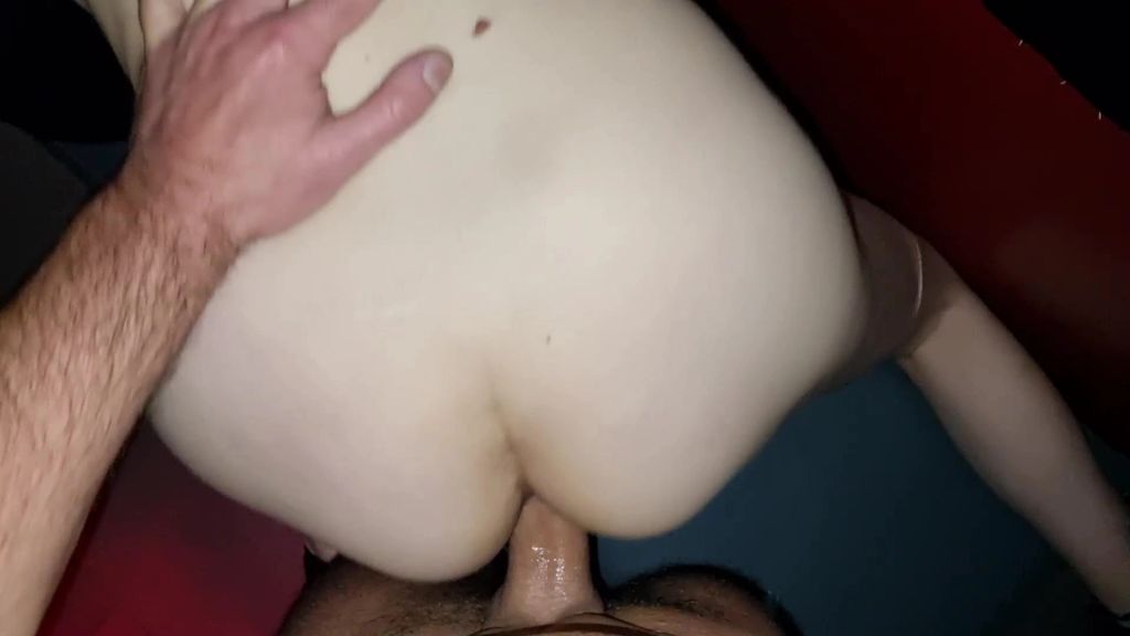 sexy foto nr. 5 von NEWCOMER LARA 30 OHNE KONDOM GEFICKT