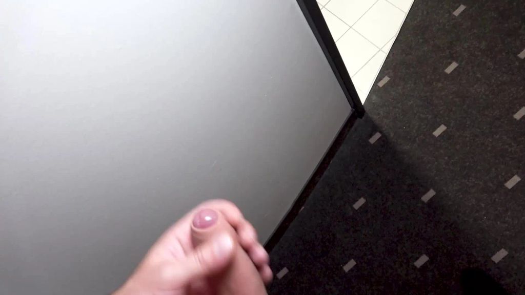 sexy foto nr. 1 von BLONDE MILF NACHBARIN AO ABGEFICKT
