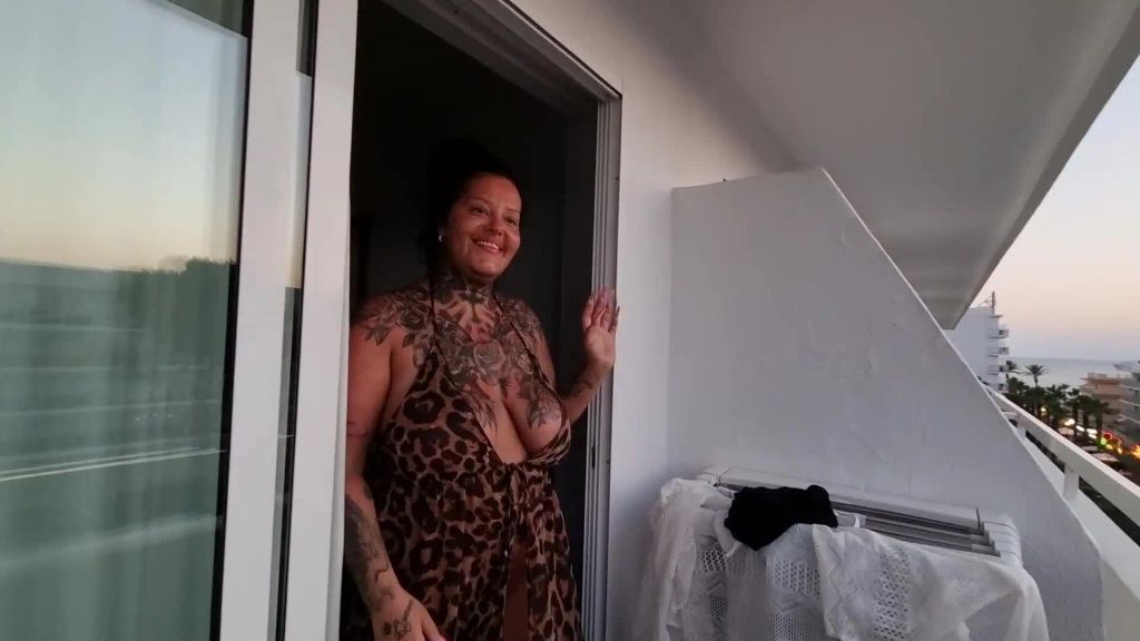 sexy foto nr. 1 von AO URLAUBSFICK MIT ASHLEY AUF MALLORCA S´ARENAL 2022