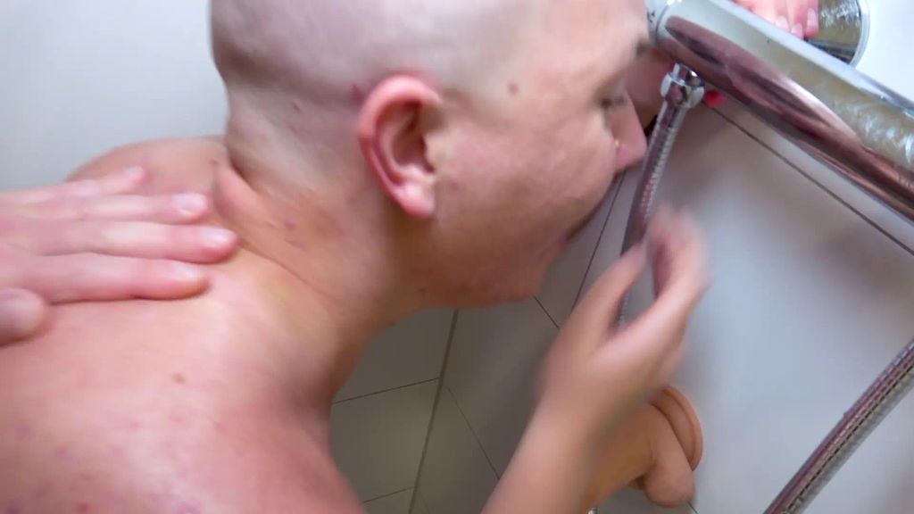 sexy foto nr. 8 von NOTGEILE NACHBARIN - Paulina OHNE KONDOM abgefickt
