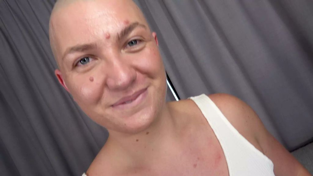 sexy foto nr. 2 von SO EIN SCHWEIN ! NOTGEILER VERMIETER IST AUFDRINGLICH !
