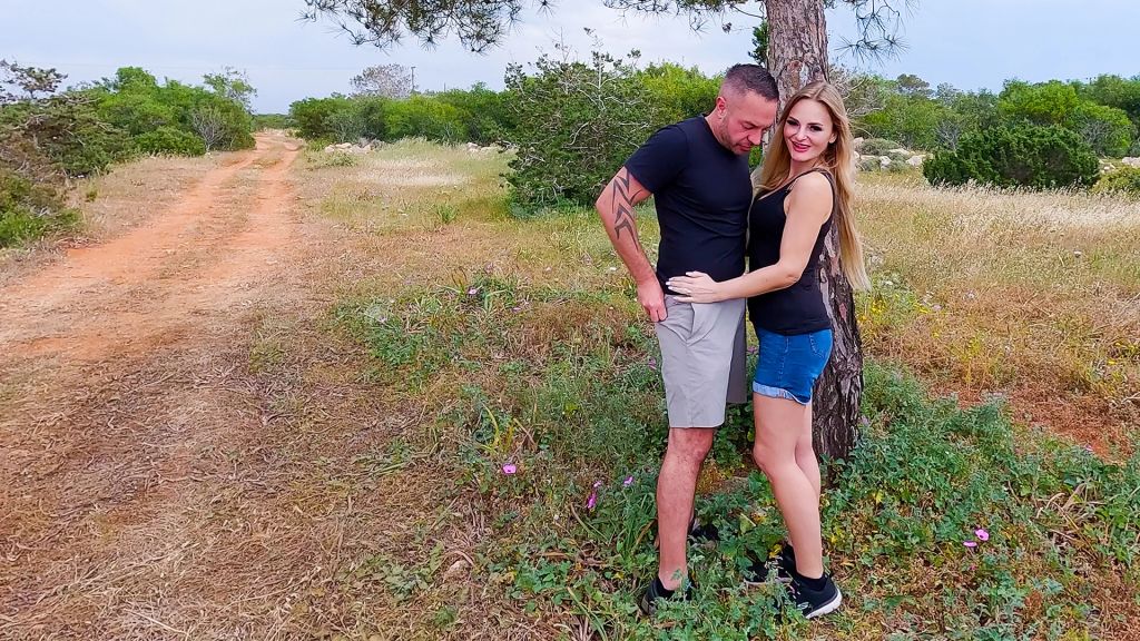 FLITTCHEN-FICK | OUTDOOR-SEX mit Teeny Lina
