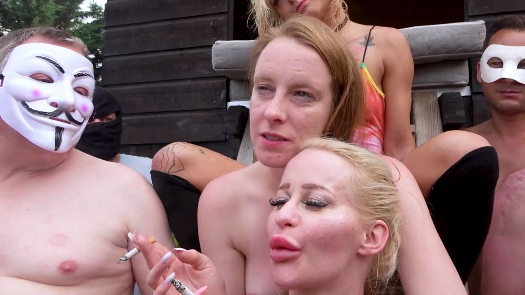 sexy foto nr. 1 von OUTDOOR ABGEFICKT UND VOLLGEPISST...NICHTS FÜR SCHWACHE NERV