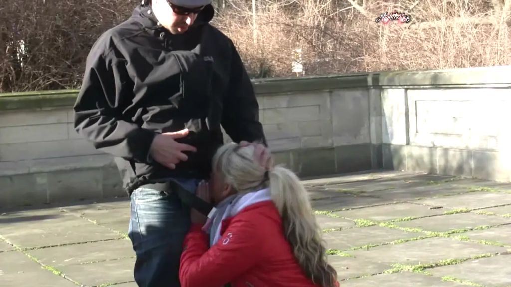 sexy foto nr. 3 von OMG - Public-Fick in Berlin !