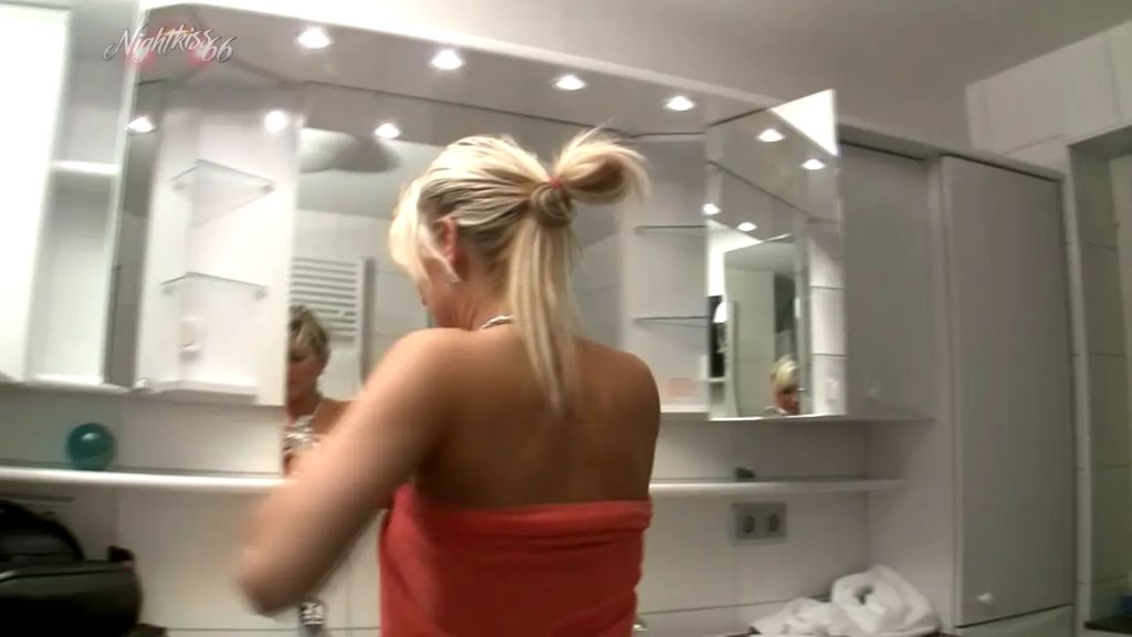 sexy foto nr. 2 von Fremder Taxi-Fahrer, erst Ficken, dann Spritzen, dann zur Pa