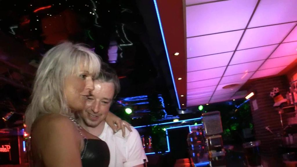sexy foto nr. 2 von Stripbar - eiskalt gefick!! - Berlin