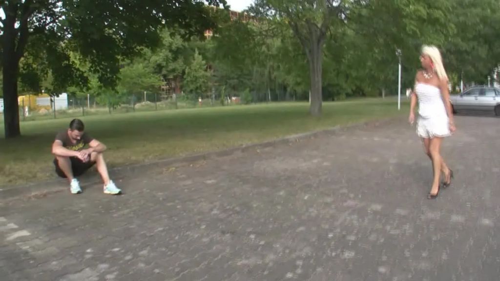 sexy foto nr. 1 von 40 Grad heiß - Spermaschleuder !