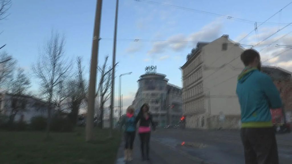 Skandal !? Auf der Straße Fickschwanz gesucht!?