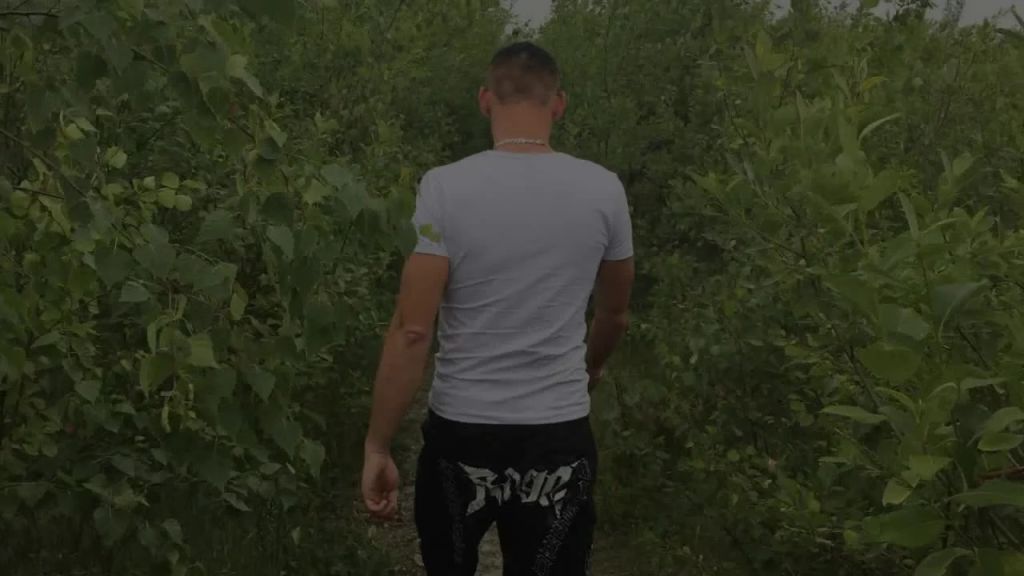 sexy foto nr. 1 von Auf der Straße mit Teeny21- angesprochen zum Ficken